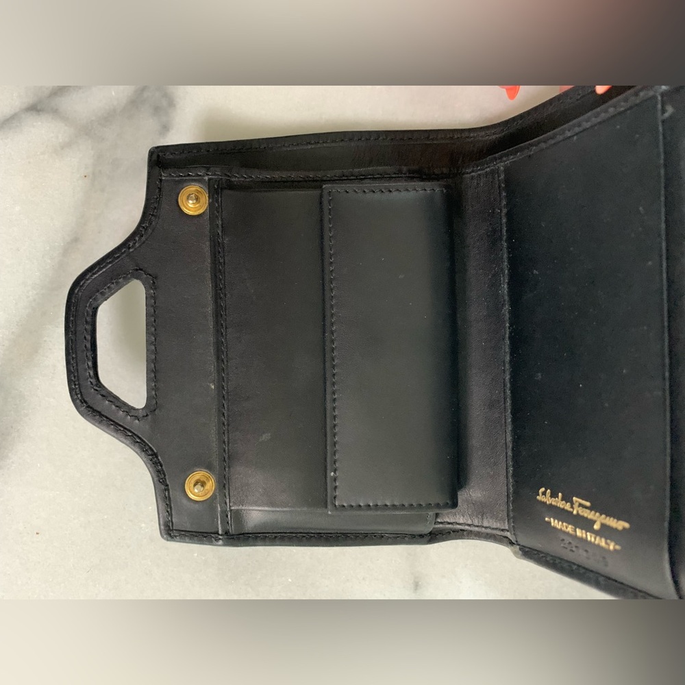 Vintage Salvatore Ferragamo Wanda Wallet - Picture 3 of 11